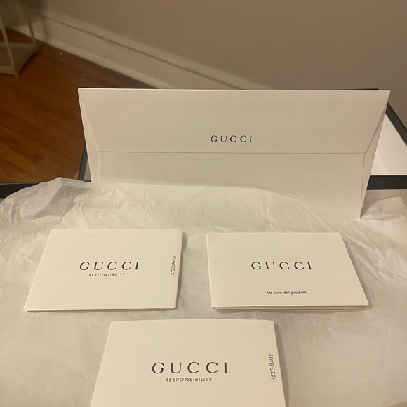 Gucci Rhython Sneakers - Picture 10 of 10